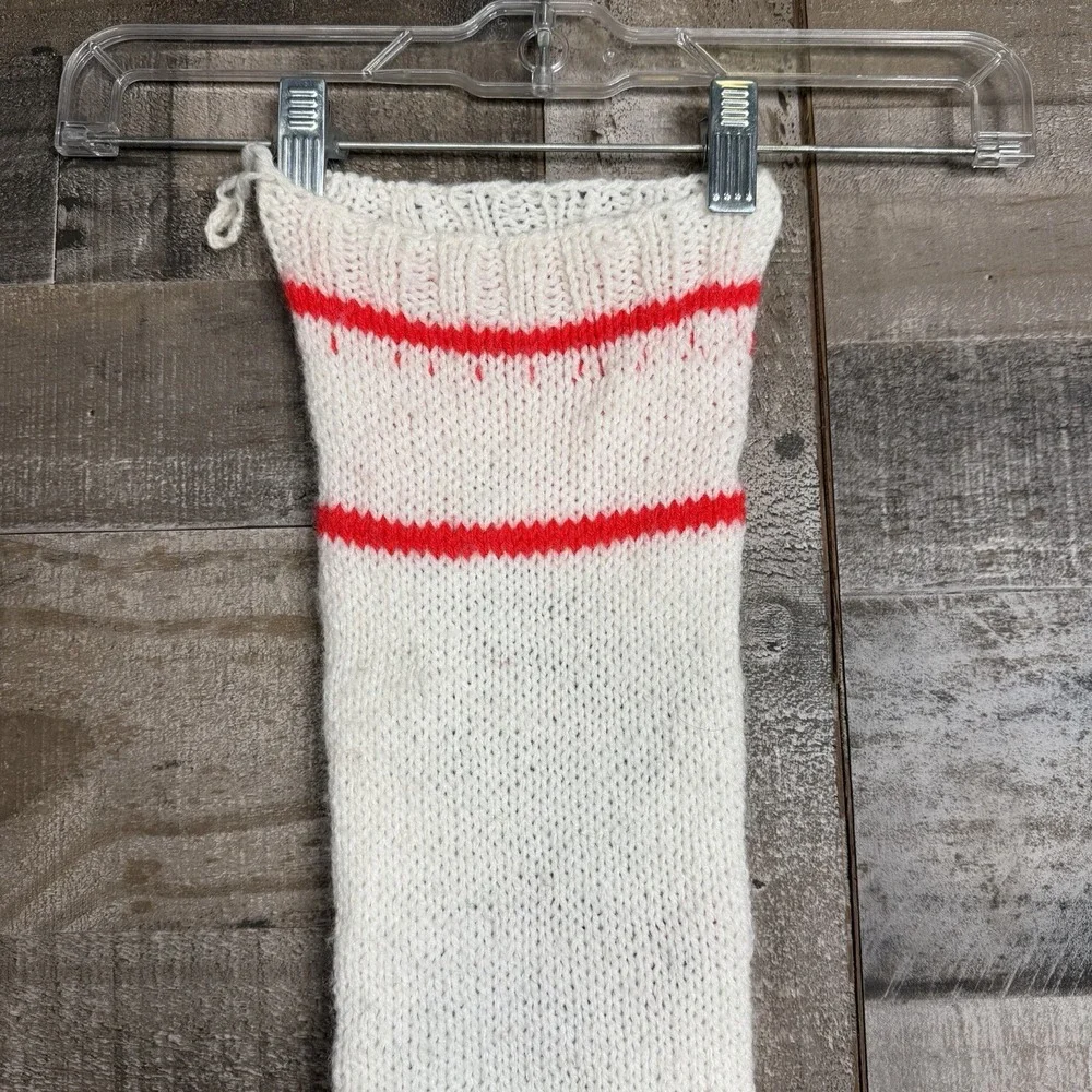 Vtg Pat Hand Knitted 26